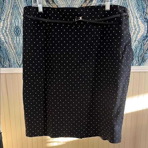 Liz Claiborne Dresses & Skirts - Liz Claiborne Career Black and White Pencil Skirt, Size 18